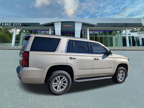 Used 2017 Chevrolet Tahoe LT image 3
