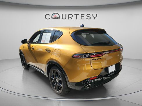Used 2024 Dodge Hornet R/T Plus w/ Tech Pack Plus w/o Parking AWD/4WD image 2