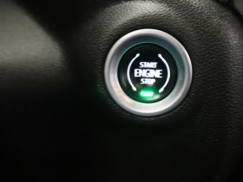 Used 2021 GMC Sierra 1500 SLT image 32