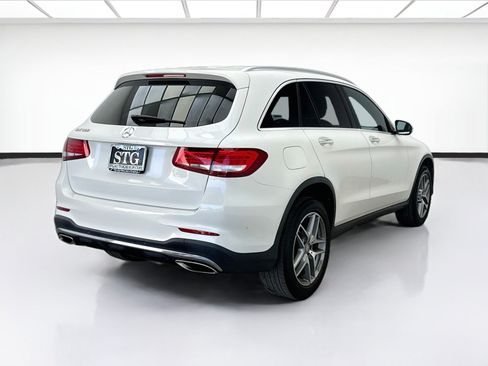 Used 2017 Mercedes-Benz GLC 300 image 4