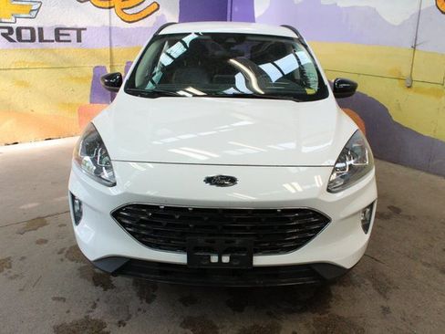 Used 2022 Ford Escape SEL w/ Equipment Group 302A image 3