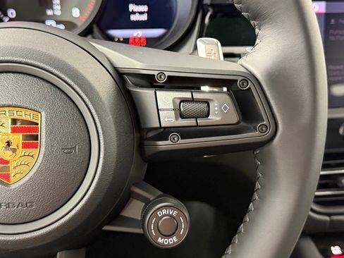 Certified 2026 Porsche Macan Turbo AWD/4WD image 27