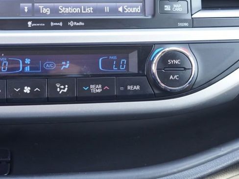 Used 2019 Toyota Highlander SE AWD/4WD image 34