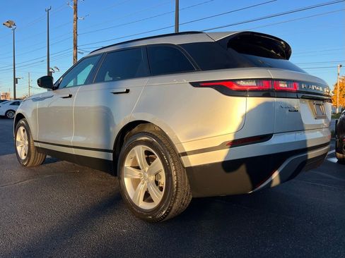 Used 2018 Land Rover Range Rover Velar S image 4