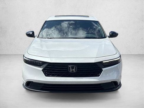 Used 2024 Honda Accord Sport image 2