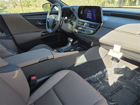 New 2025 Lexus ES 350 350 image 9