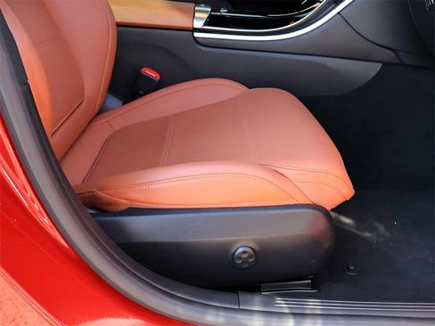 Used 2022 Mercedes-Benz C 300 4MATIC Sedan image 12