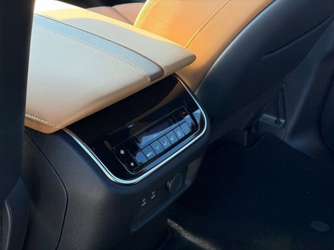 New 2026 Nissan Armada SL w/ Captain's Chari Seat Package image 26