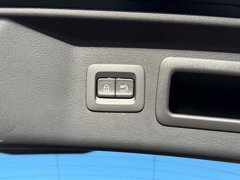 Certified 2025 MAZDA CX-90 3.3 Turbo w/ Preferred Package image 12