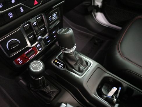 New 2026 Jeep Gladiator Rubicon AWD/4WD image 27