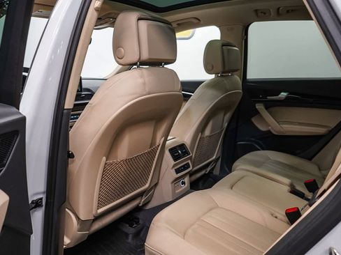 Used 2020 Audi Q5 e Prestige w/ Prestige Package image 19