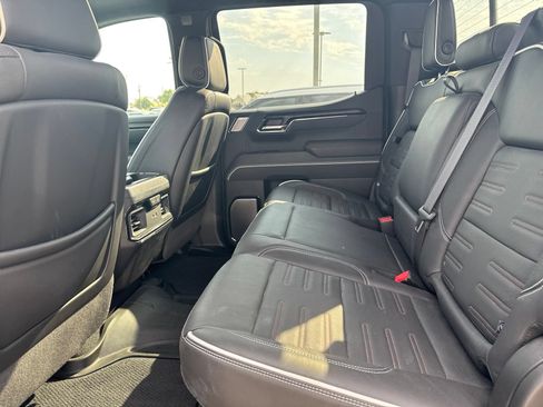 Used 2024 GMC Sierra 1500 AT4X AWD/4WD image 9