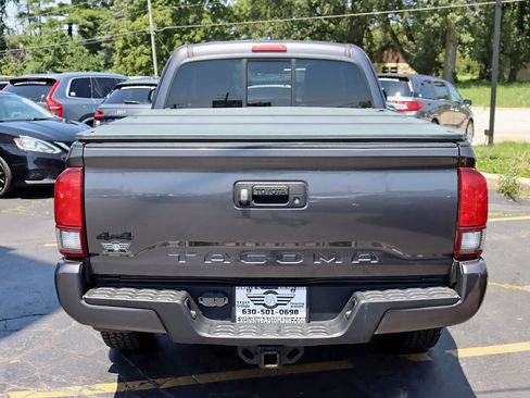 Used 2019 Toyota Tacoma SR w/ SX Package AWD/4WD image 16