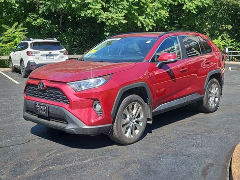 Used 2021 Toyota RAV4 XLE Premium AWD/4WD image 25