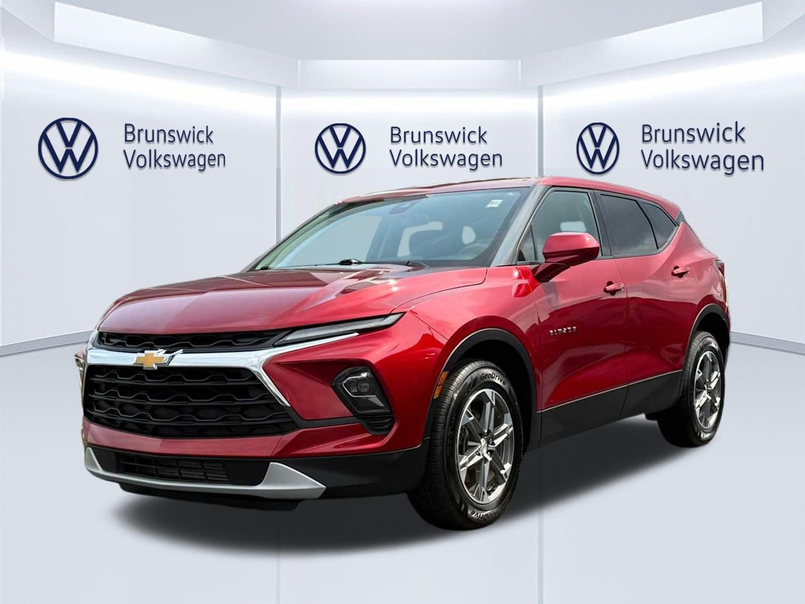 Used 2024 Chevrolet Blazer LT AWD/4WD image 1