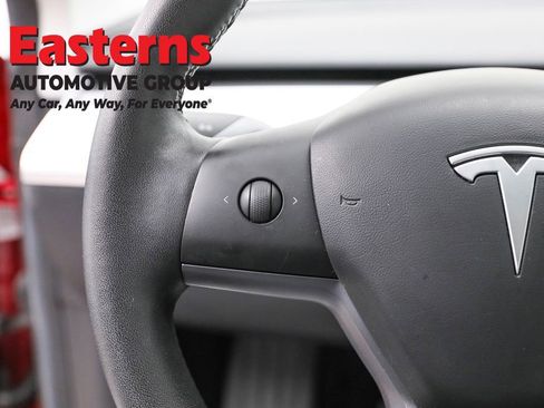 Used 2019 Tesla Model 3 Performance image 15