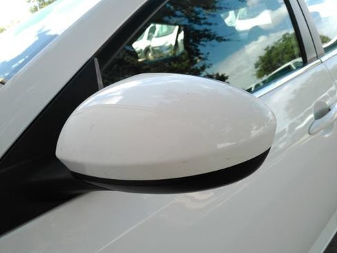 Used 2025 Nissan Sentra SV FWD image 14