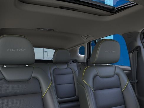 New 2026 Chevrolet Trax ACTIV w/ Sunroof Package FWD image 30