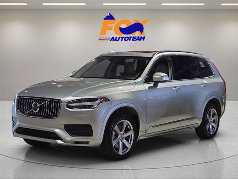 Used 2021 Volvo XC90 T5 Momentum w/ Climate Package image 1