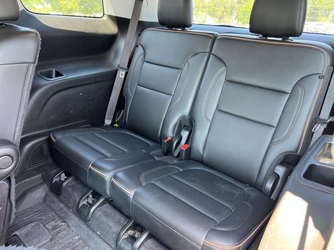 Used 2021 GMC Acadia AT4 w/ Preferred Package AWD/4WD image 11