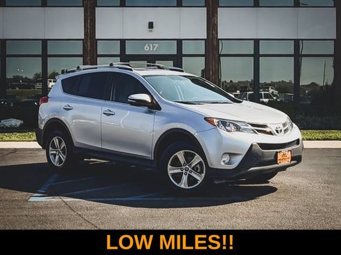 Used 2015 Toyota RAV4 XLE FWD image 1