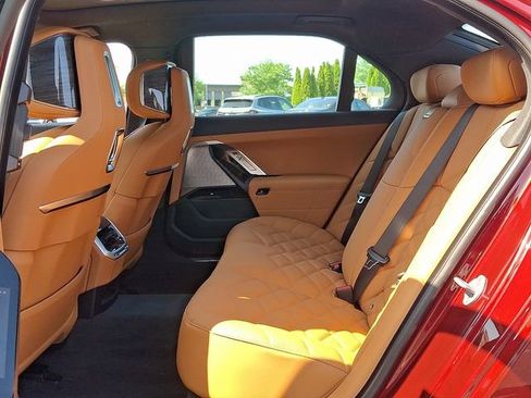 New 2025 BMW 740i xDrive 740i xDrive image 10