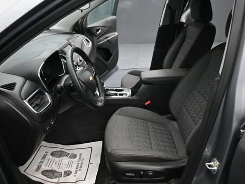 Used 2023 Chevrolet Equinox LT AWD/4WD image 13