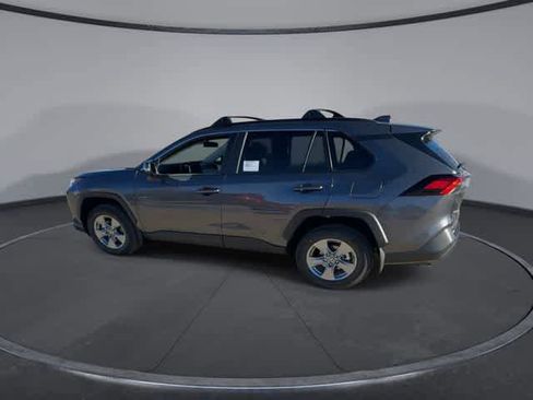 Used 2025 Toyota RAV4 XLE w/ Convenience Package image 5