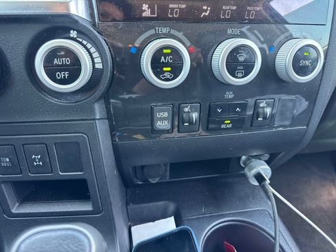 Used 2019 Toyota Sequoia TRD Sport AWD/4WD image 14