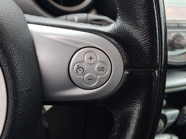 Used 2010 MINI Cooper S FWD image 7