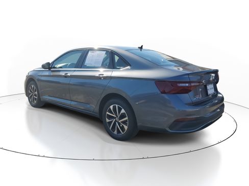 Used 2023 Volkswagen Jetta S image 4