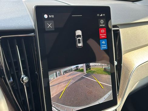 New 2026 Volvo XC60 B5 Core w/ Protection Package Premier image 20