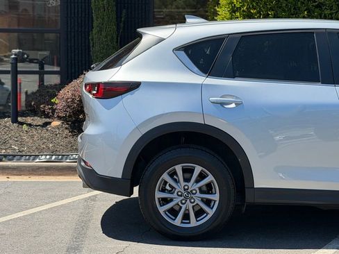 Used 2022 MAZDA CX-5 AWD 2.5 S w/ Select Package image 22