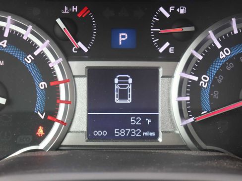 Used 2018 Toyota 4Runner SR5 image 11