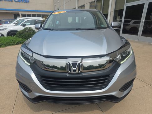 Used 2020 Honda HR-V LX image 2