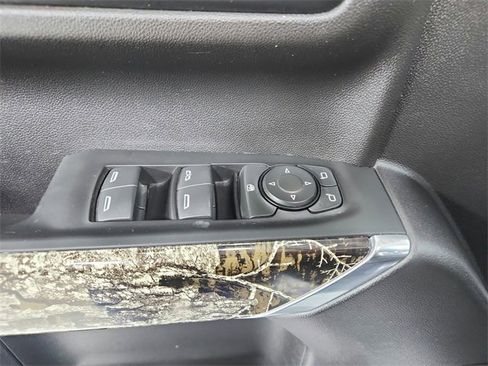 Used 2024 Chevrolet Silverado 1500 Custom Trail Boss w/ Realtree Special Edition image 29