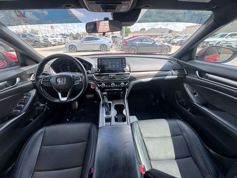 Used 2018 Honda Accord Sport image 39