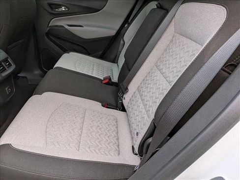 Used 2023 Chevrolet Equinox LS image 18