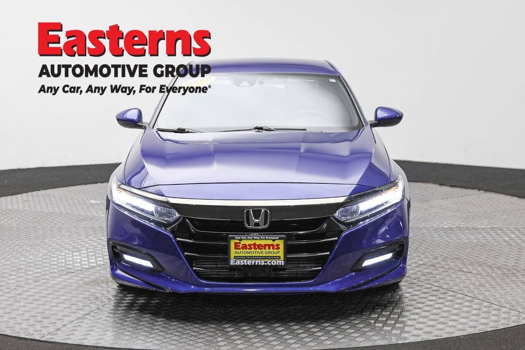 Used 2018 Honda Accord Sport image 4