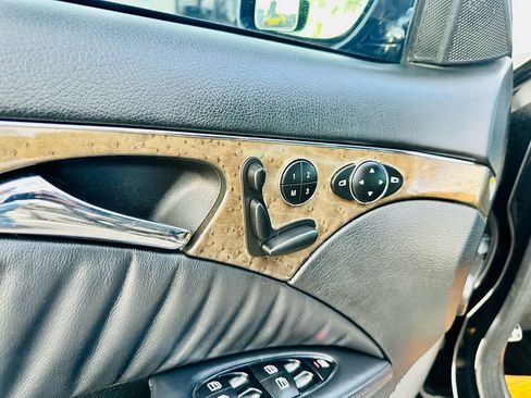 Used 2008 Mercedes-Benz E 63 AMG Sedan image 19