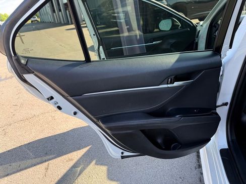 Used 2018 Toyota Camry XSE w/ Driver Assist Package image 10