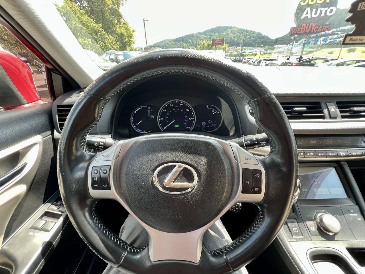 Used 2011 Lexus CT 200h FWD image 19