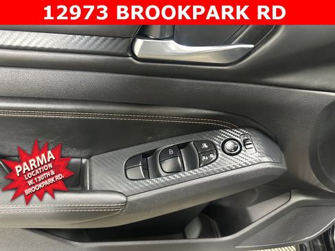 Used 2019 Nissan Altima 2.5 SR w/ SR Premium Package image 8