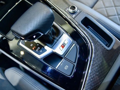 Used 2023 Audi S4 Premium Plus image 16