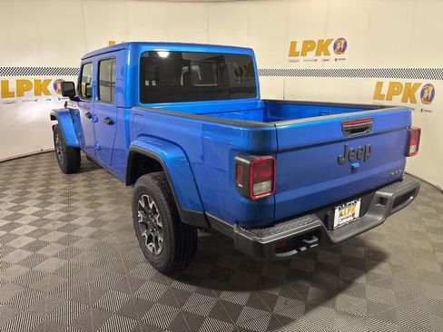 New 2026 Jeep Gladiator Sport image 5