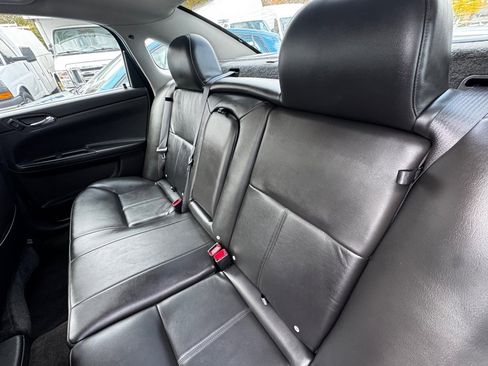 Used 2015 Chevrolet Impala LTZ image 11