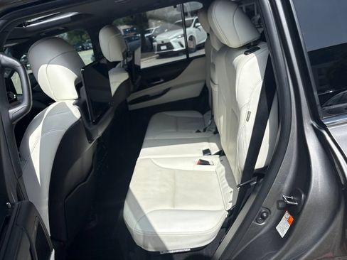 Used 2022 Lexus LX 600 4WD w/ Accessory Package (Z1) image 19