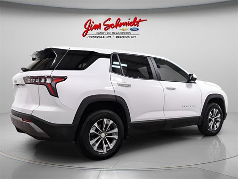 Used 2025 Chevrolet Equinox LT image 6