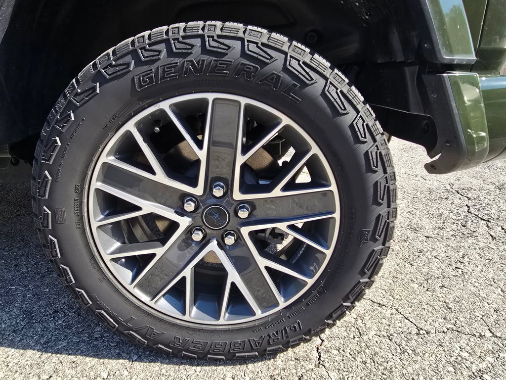 Used 2024 Jeep Wrangler High Altitude AWD/4WD image 16