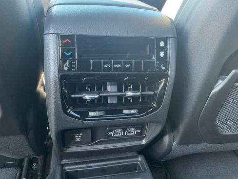 New 2025 Jeep Grand Cherokee L Limited image 26